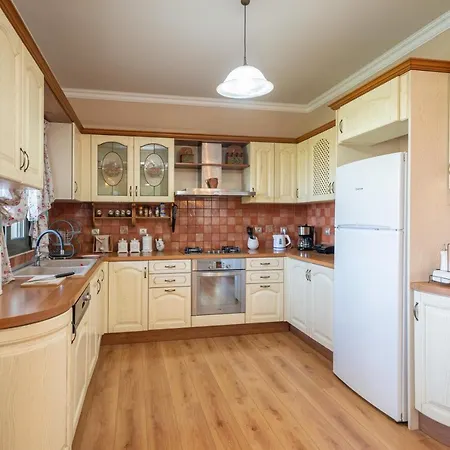 Meleva Villa *